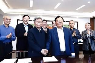 ?追梦跨越整条板凳要求科尔挑战 科尔有点懵懵的